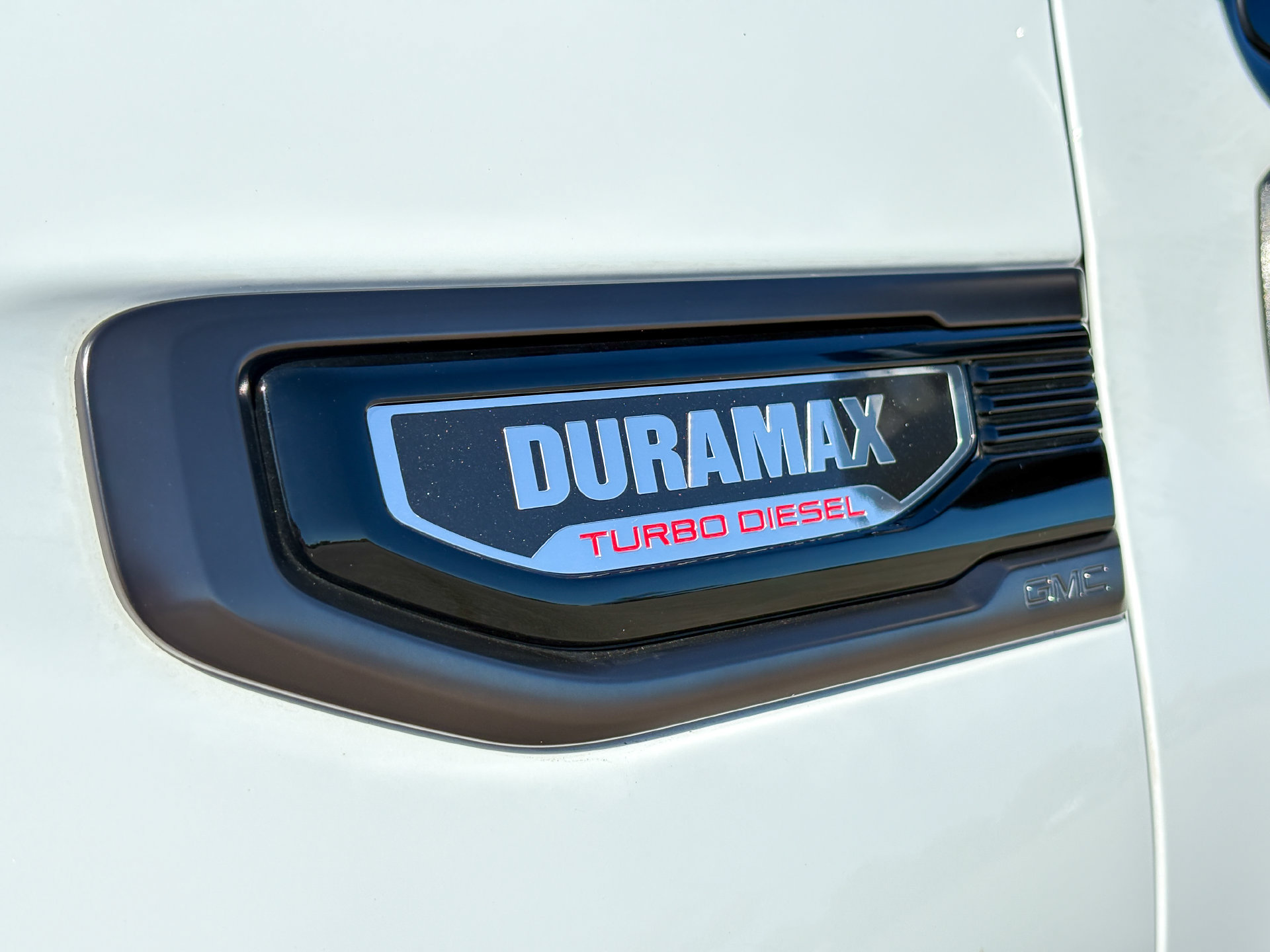 Used 2025 GMC Sierra 1500 AT4X AWD/4WD image 5