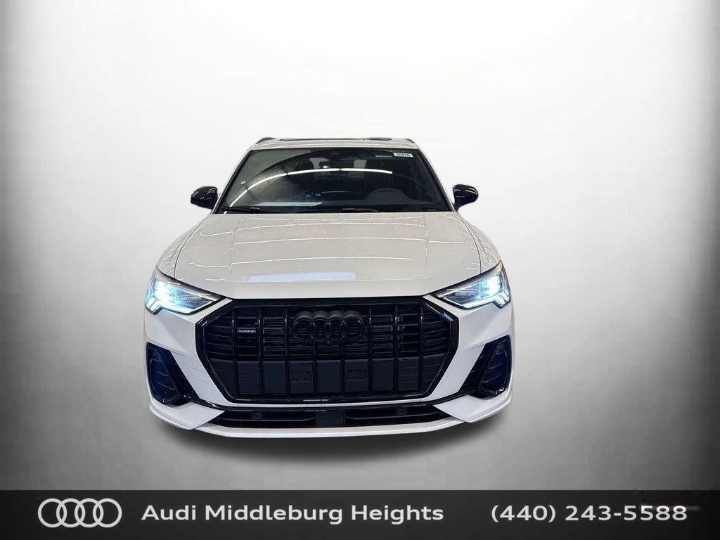 Used 2025 Audi Q3 2.0T Premium Plus w/ Premium Plus Package image 2
