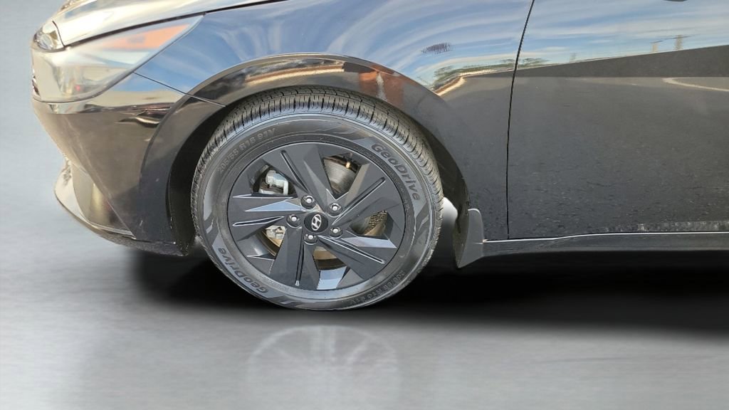 Used 2023 Hyundai Elantra SEL image 10