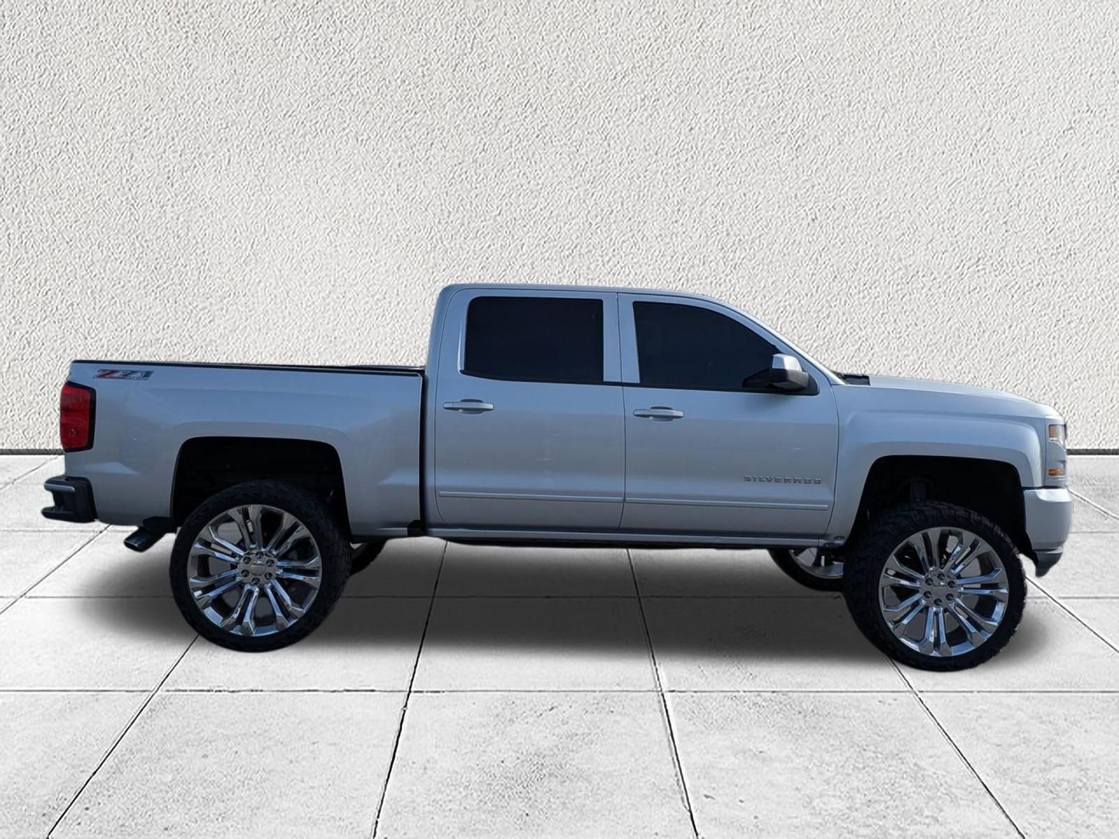Used 2017 Chevrolet Silverado 1500 LT w/ All Star Edition image 2