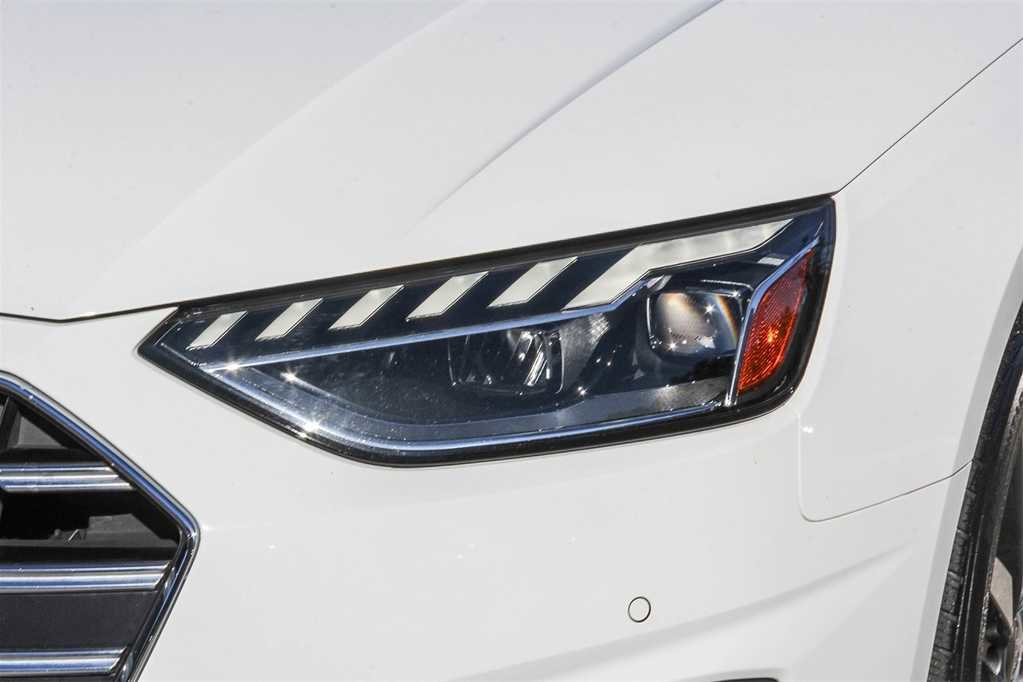 Used 2022 Audi A4 2.0T Premium Plus w/ Premium Plus Package image 7