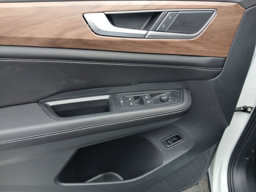 New 2026 Volkswagen Atlas SE FWD image 11