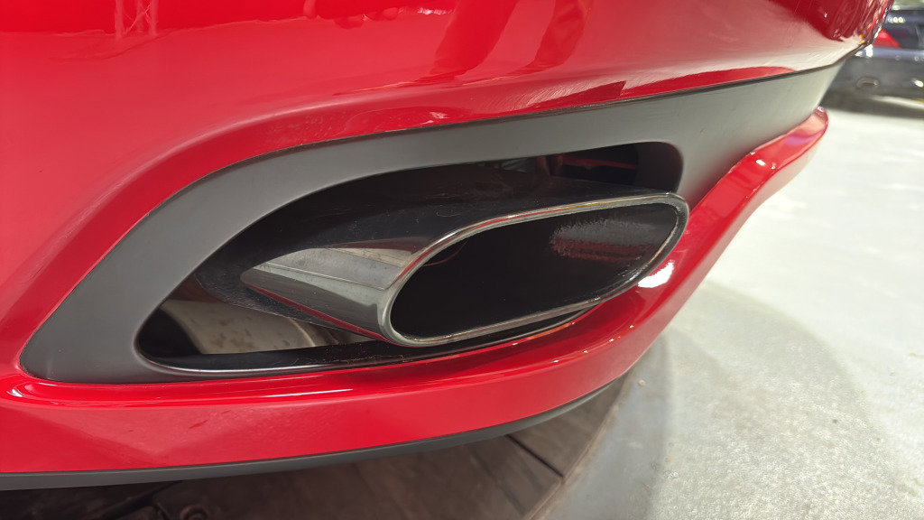 Used 2016 Maserati GranTurismo Sport image 28