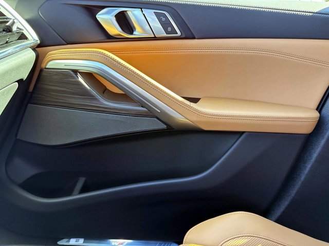 New 2026 BMW X6 xDrive40i w/ Premium Package image 24