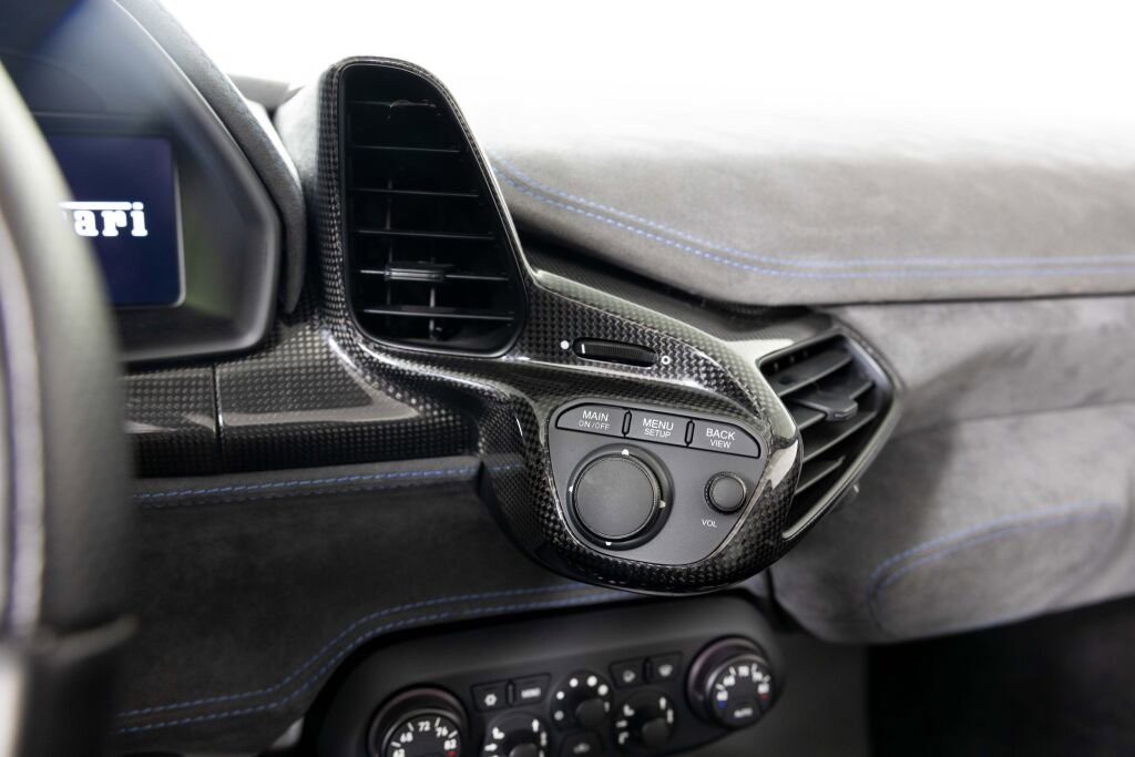 Used 2015 Ferrari 458 Speciale A image 45