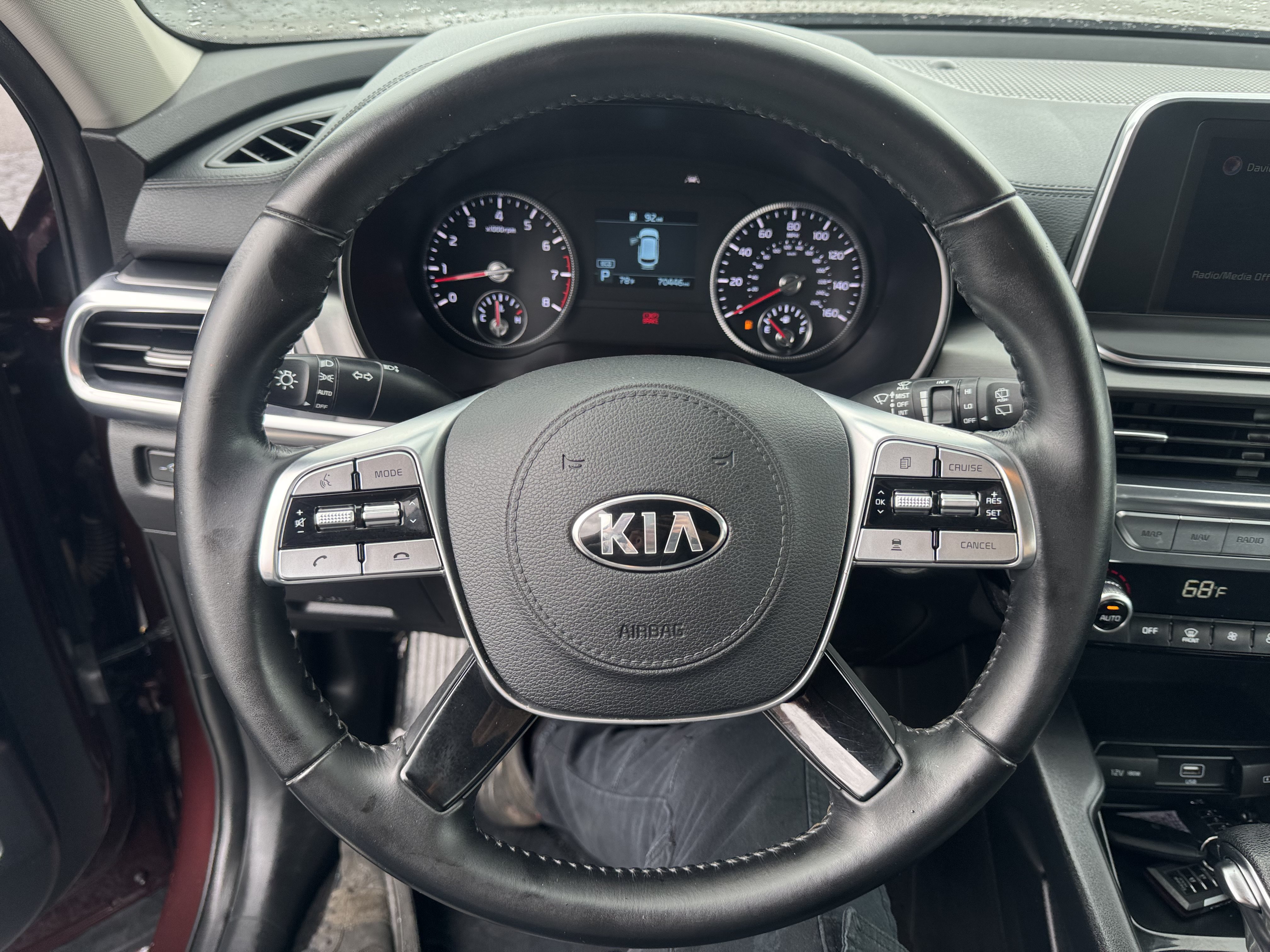 Used 2022 Kia Telluride LX FWD image 21