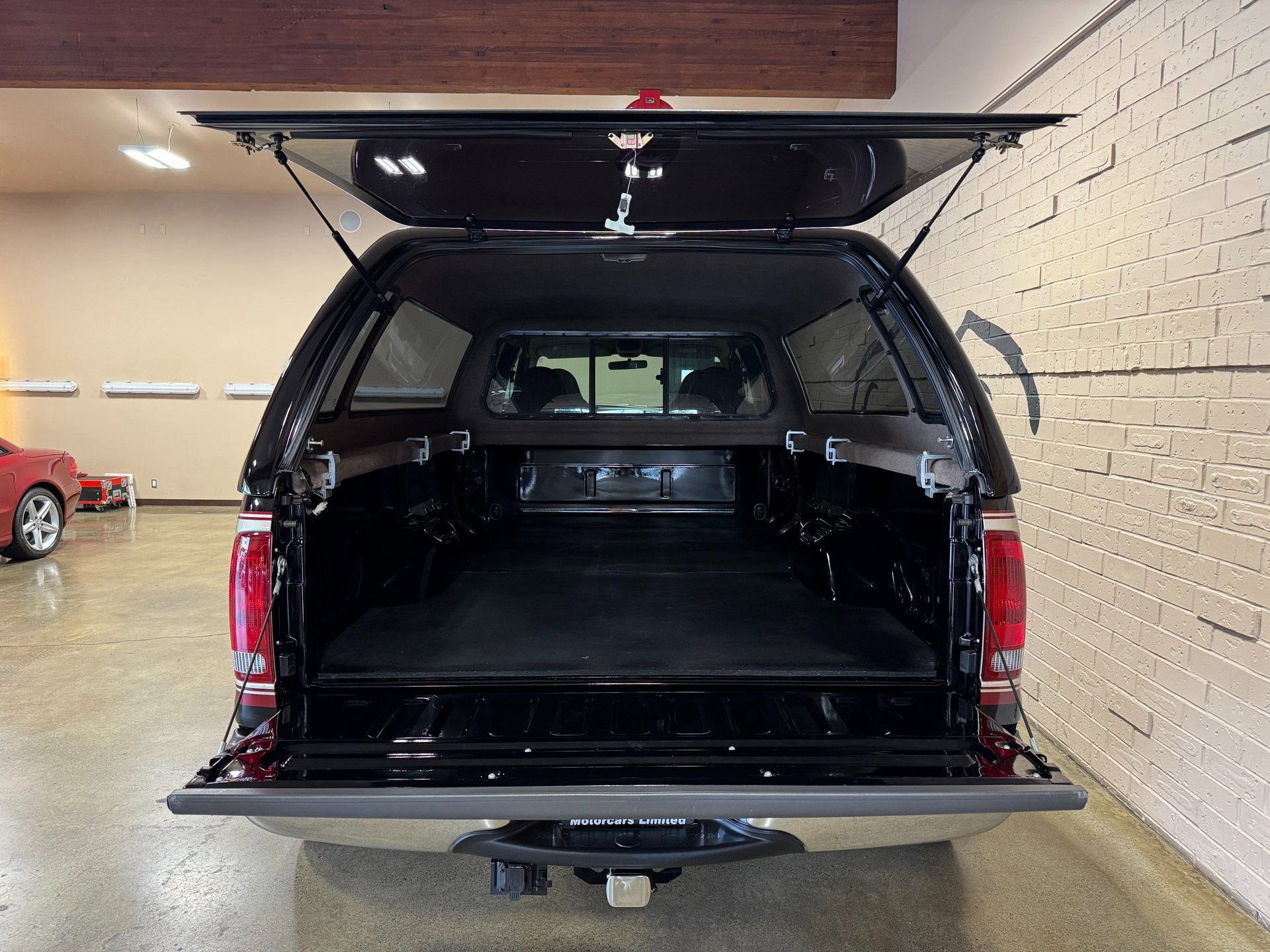 Used 2001 Ford F350 Lariat image 7