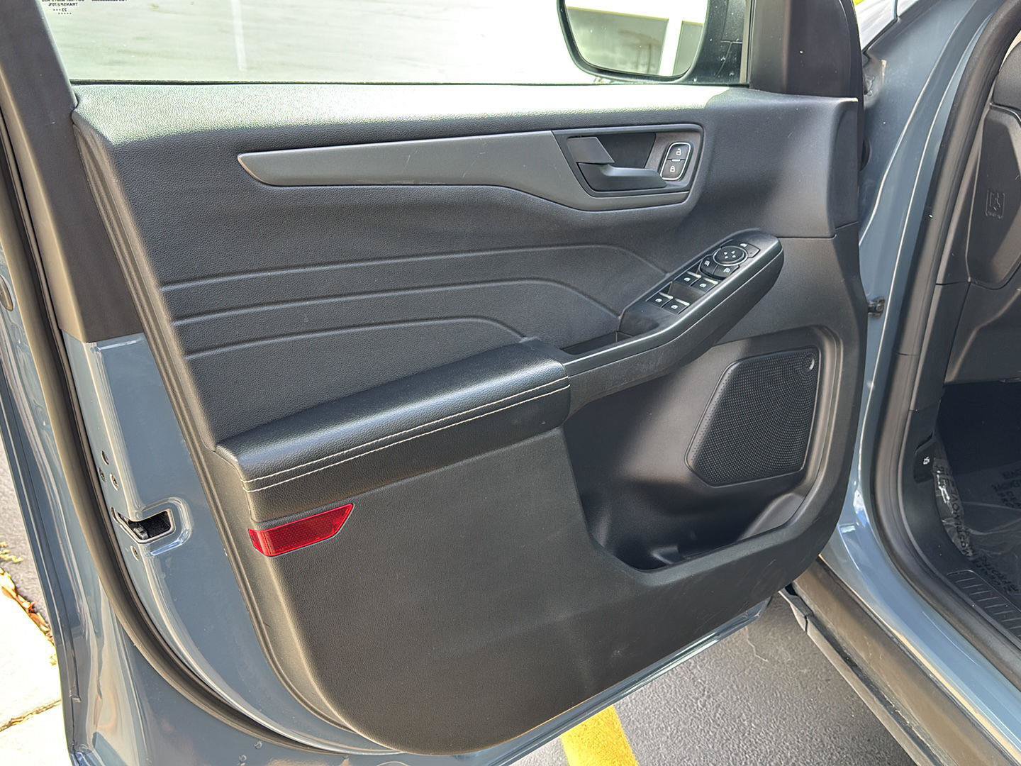 Used 2023 Ford Escape Active AWD/4WD image 10