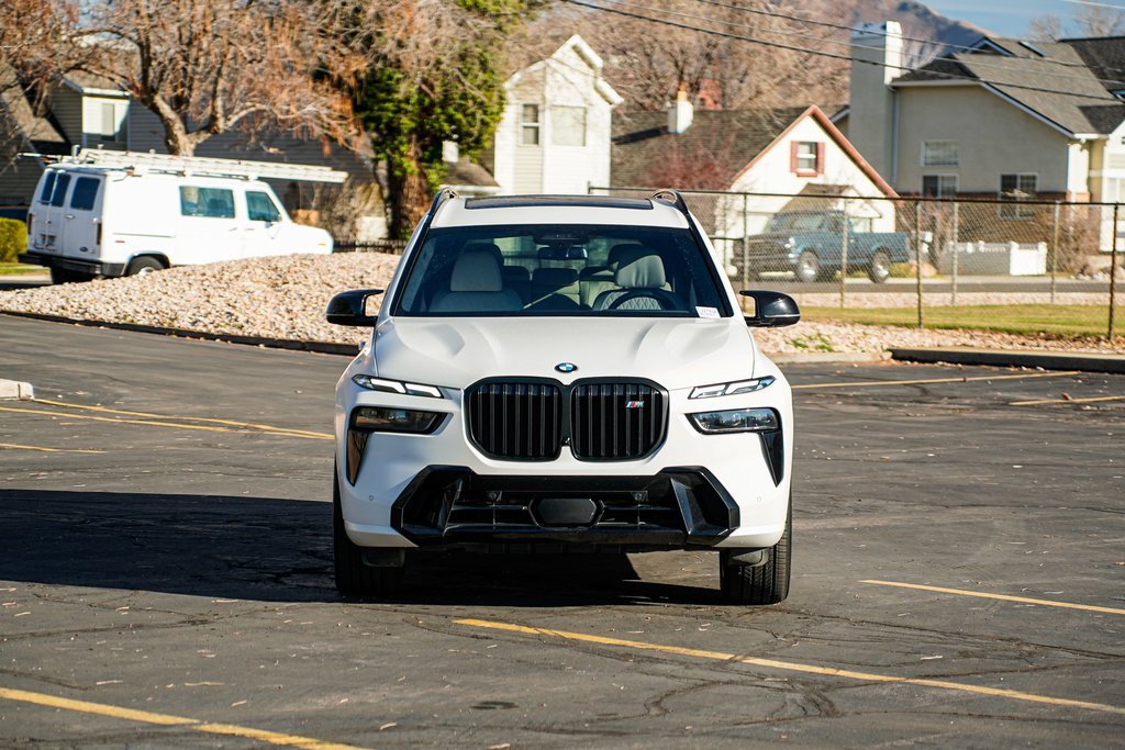 Used 2023 BMW X7 M60i w/ Executive Package image 2