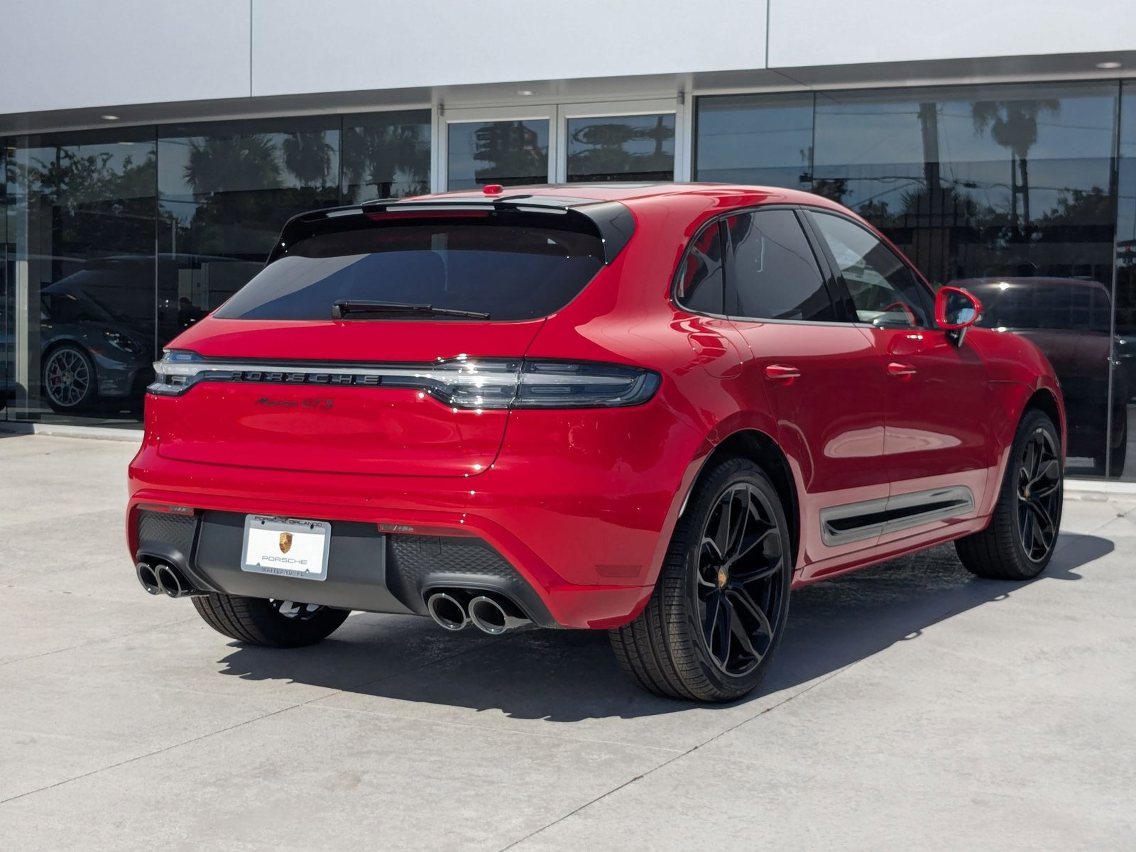 New 2026 Porsche Macan GTS image 9