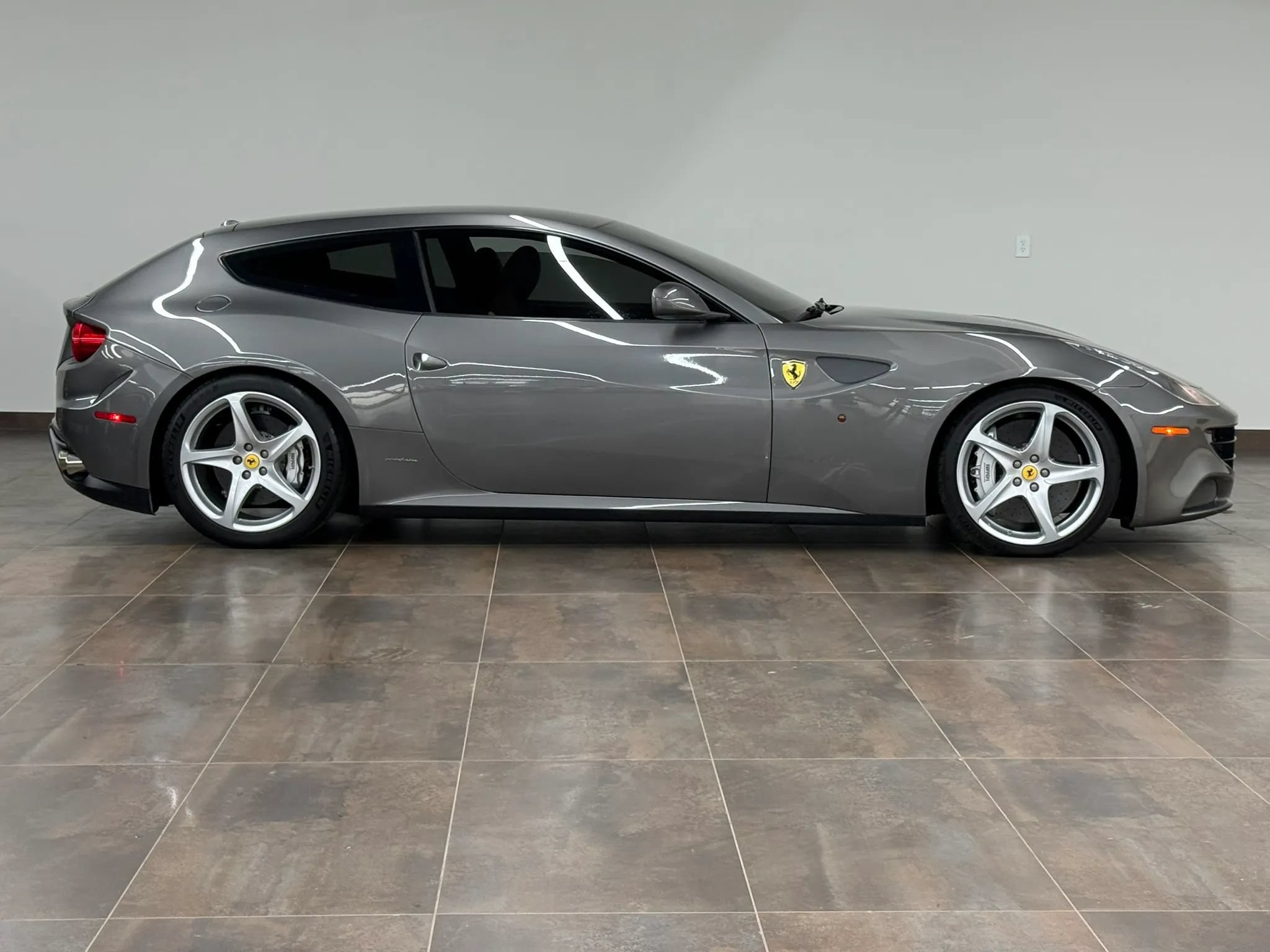 Used 2012 Ferrari FF AWD/4WD image 15