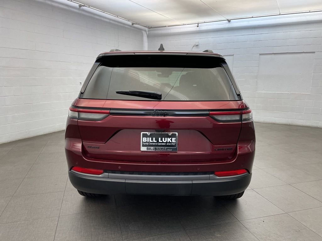 New 2026 Jeep Grand Cherokee Limited w/ Limited Altitude Package image 4