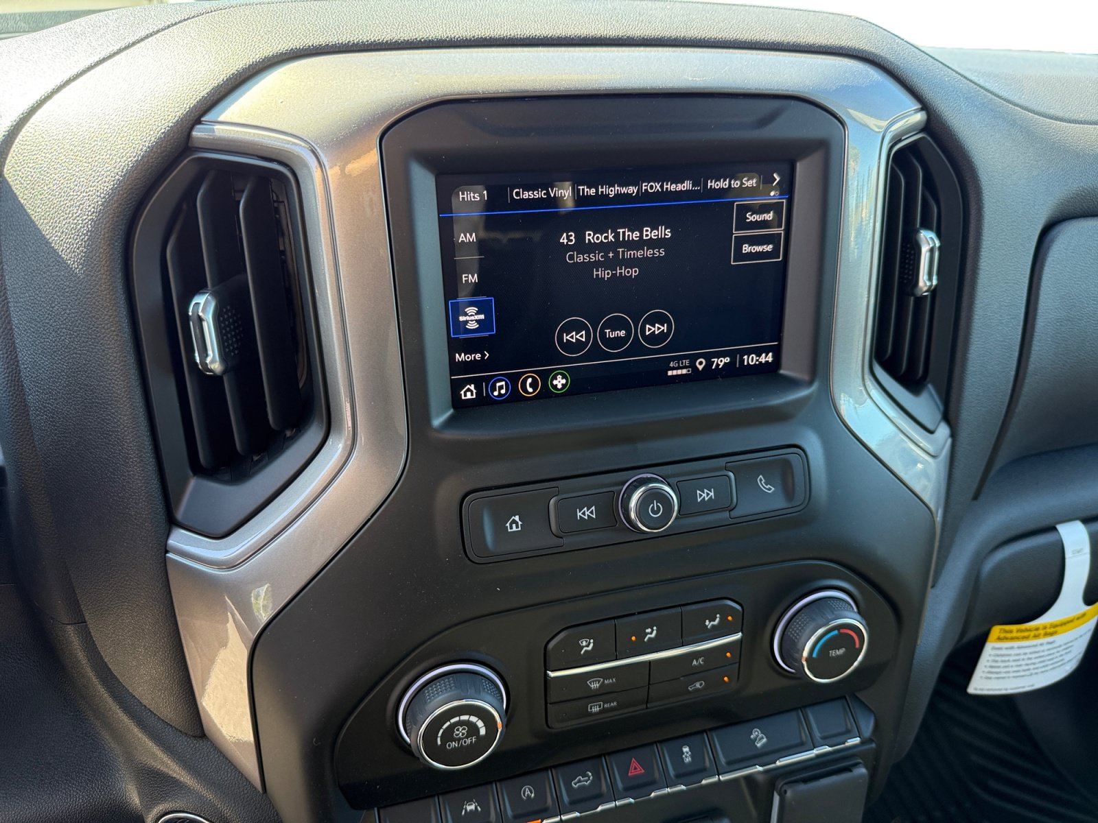 New 2026 Chevrolet Silverado 1500 Custom Trail Boss w/ Dark Appearance Package AWD/4WD image 12