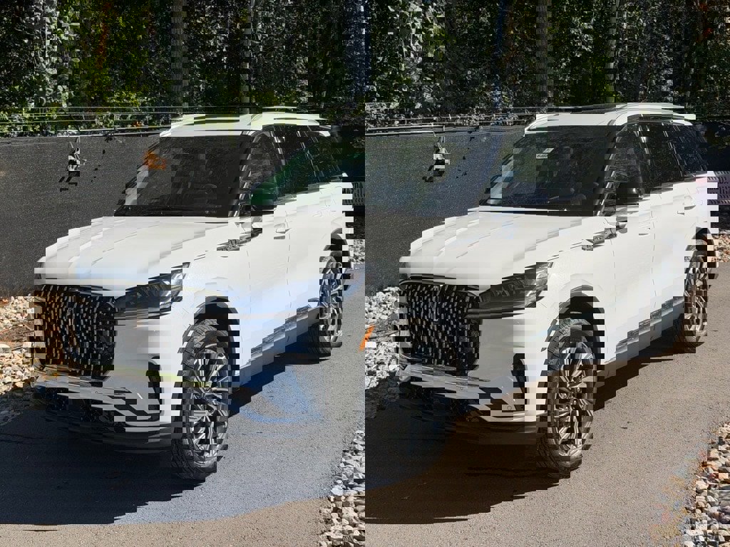 New 2025 Lincoln Aviator AWD