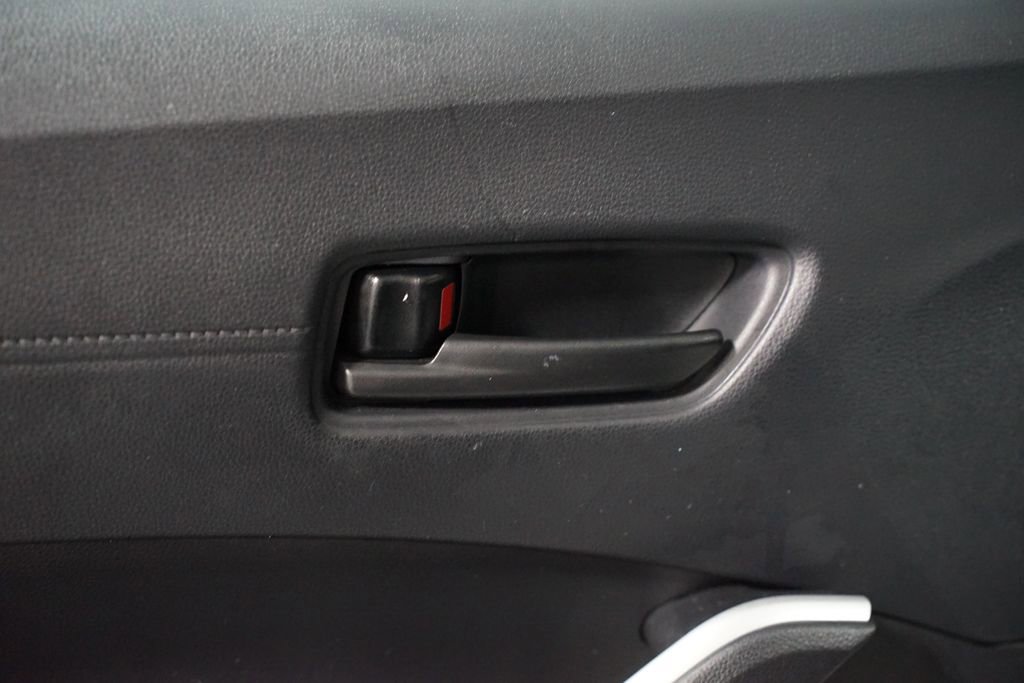 Certified 2024 Toyota Corolla Cross LE FWD image 31