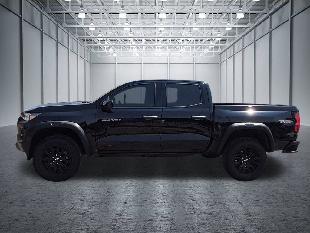 Certified 2024 Chevrolet Colorado Trail Boss w/ Advanced Trailering Package AWD/4WD image 2