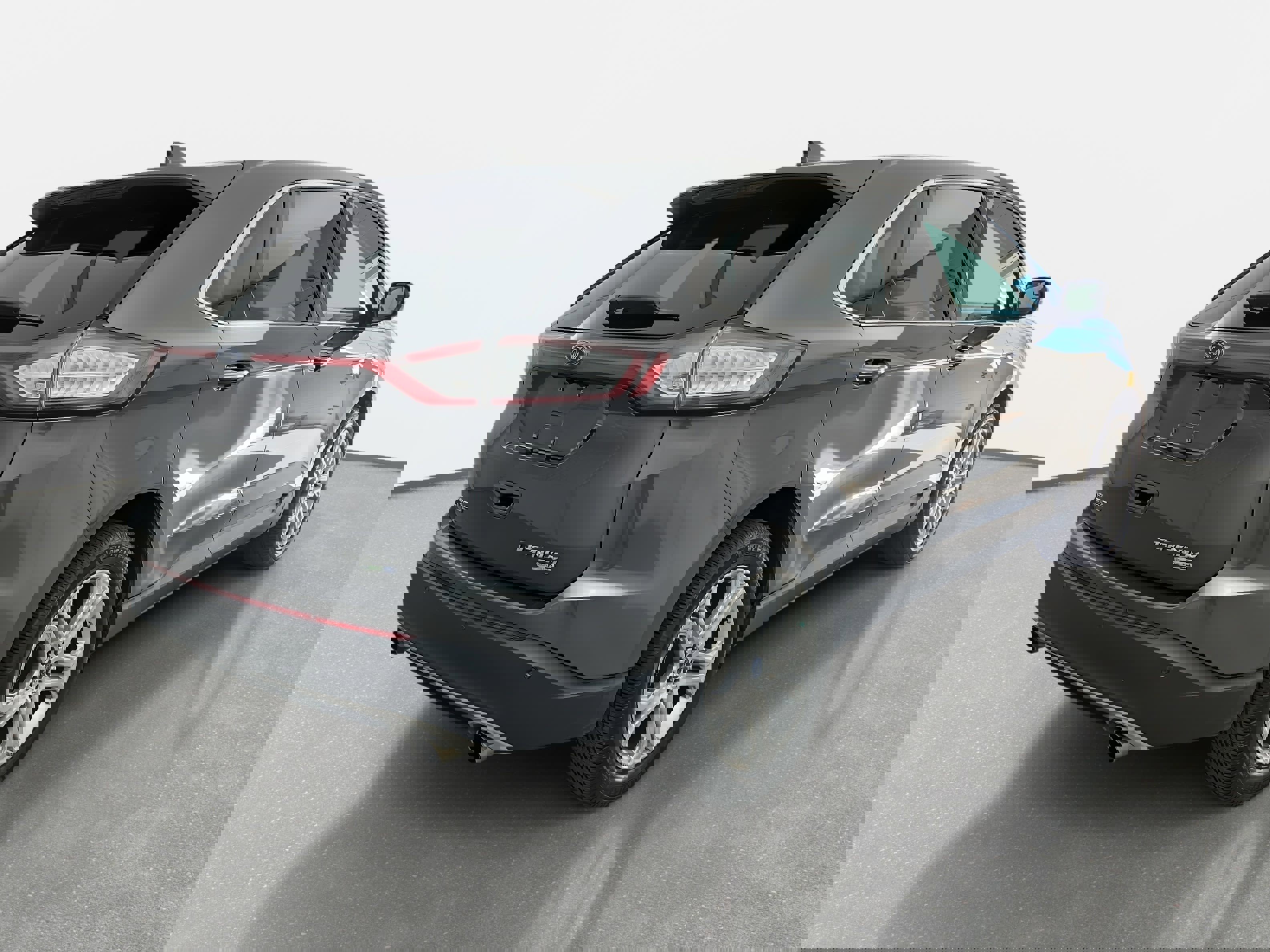 Used 2018 Ford Edge Titanium w/ Equipment Group 301A image 3