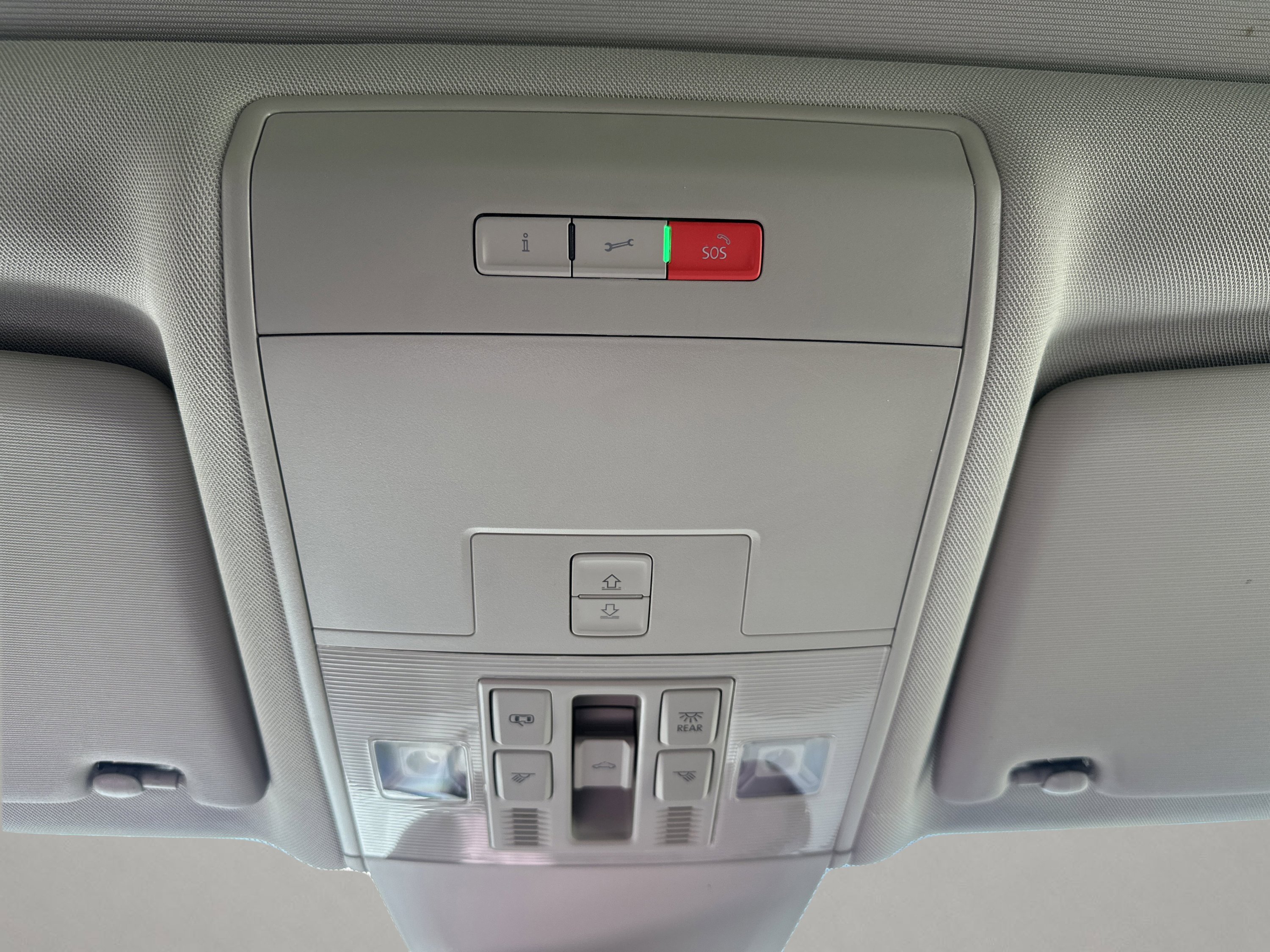 Used 2022 Volkswagen Atlas SEL Premium image 23