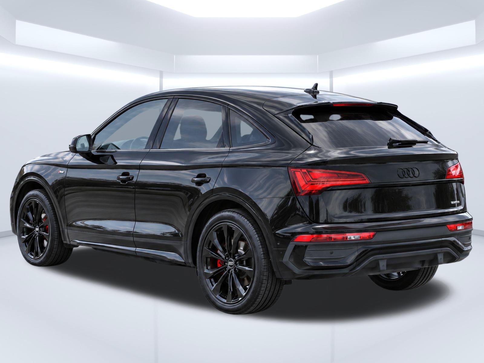 Certified 2023 Audi Q5 2.0T Prestige AWD/4WD image 3