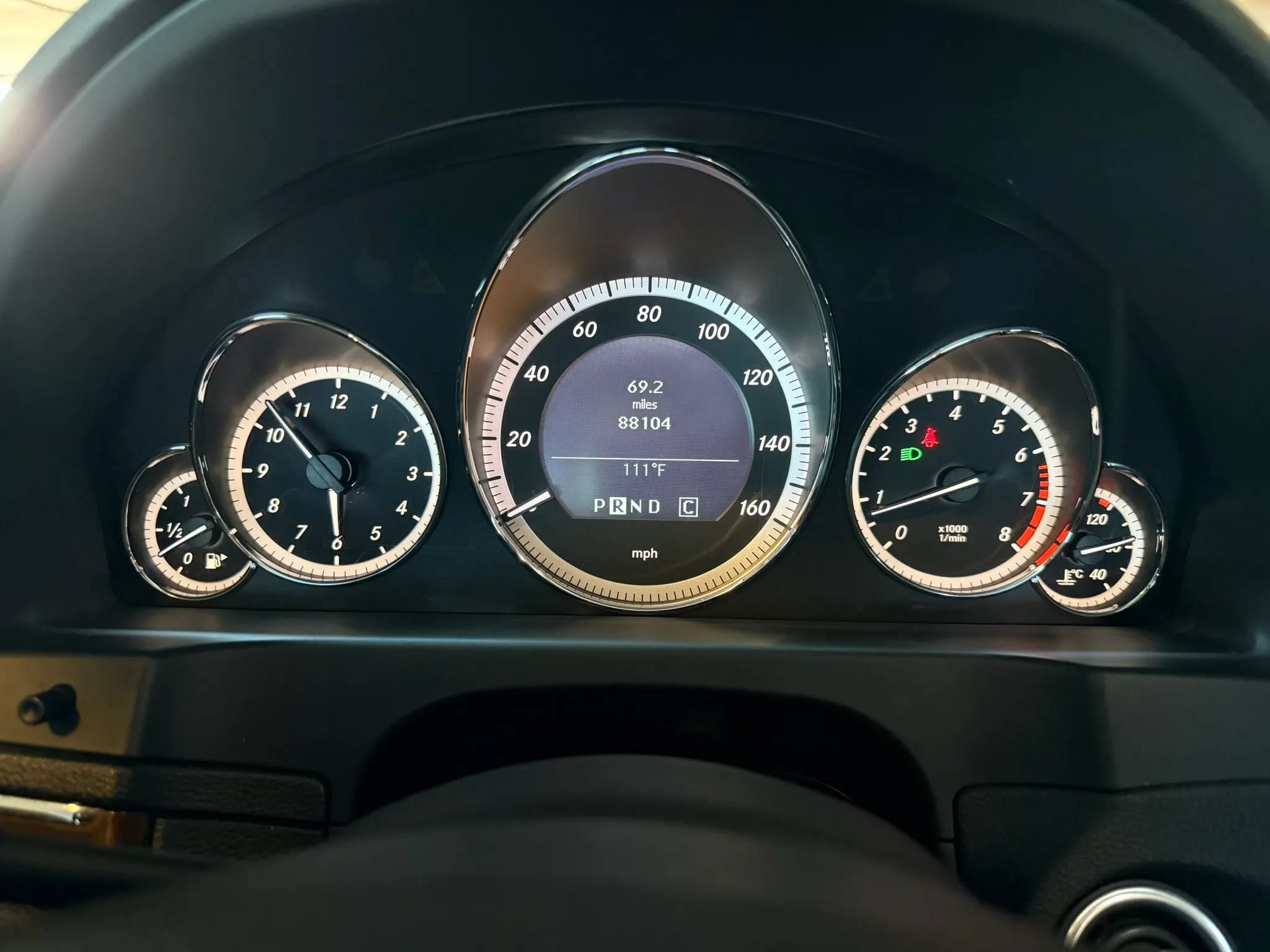Used 2010 Mercedes-Benz E 550 Coupe image 20