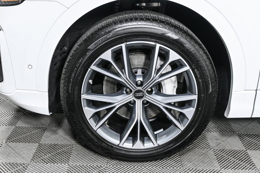 New 2025 Audi Q8 Premium image 37
