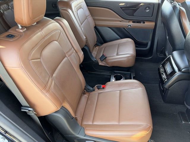 Used 2021 Lincoln Aviator Reserve image 14