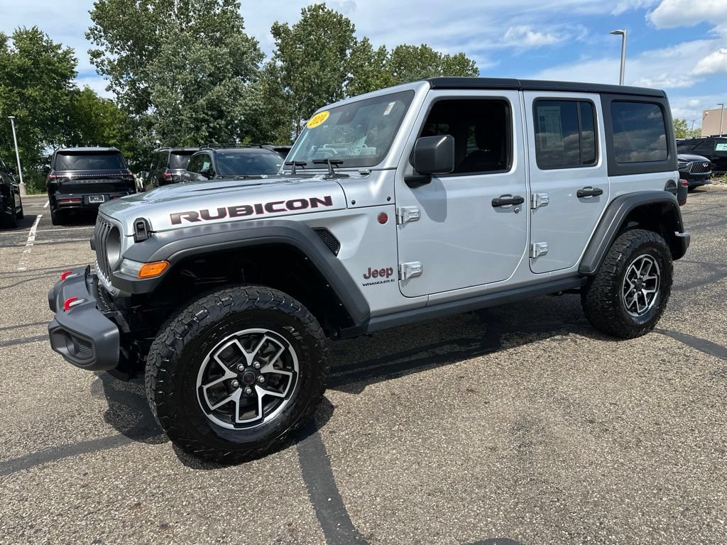 Used 2024 Jeep Wrangler Unlimited Rubicon AWD/4WD image 5
