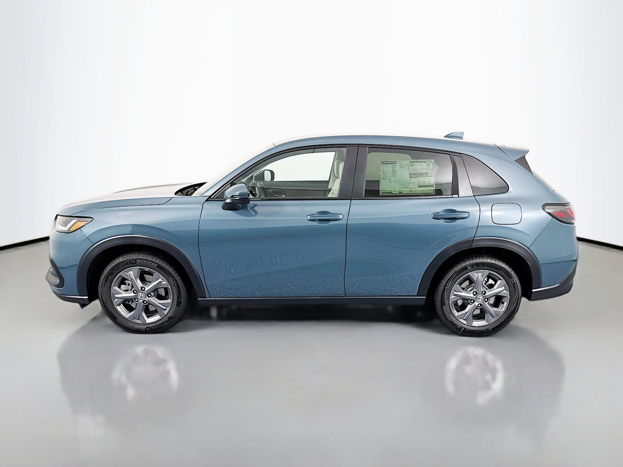 New 2026 Honda HR-V LX image 8