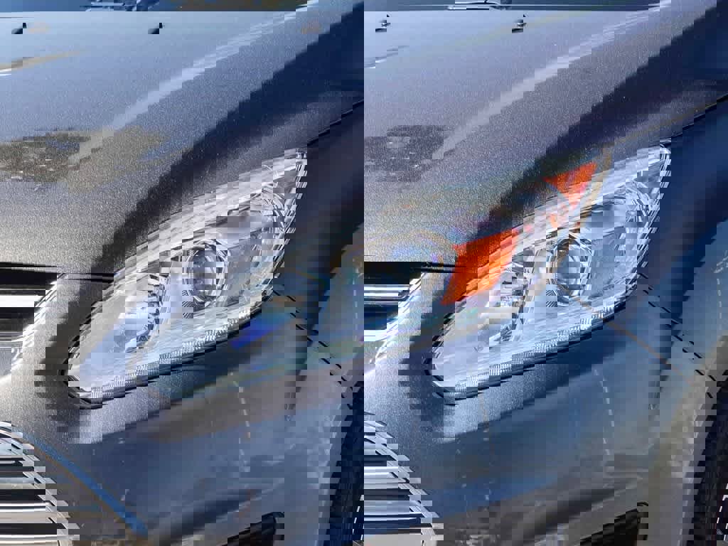 Used 2017 Ford C-MAX Energi Titanium image 8