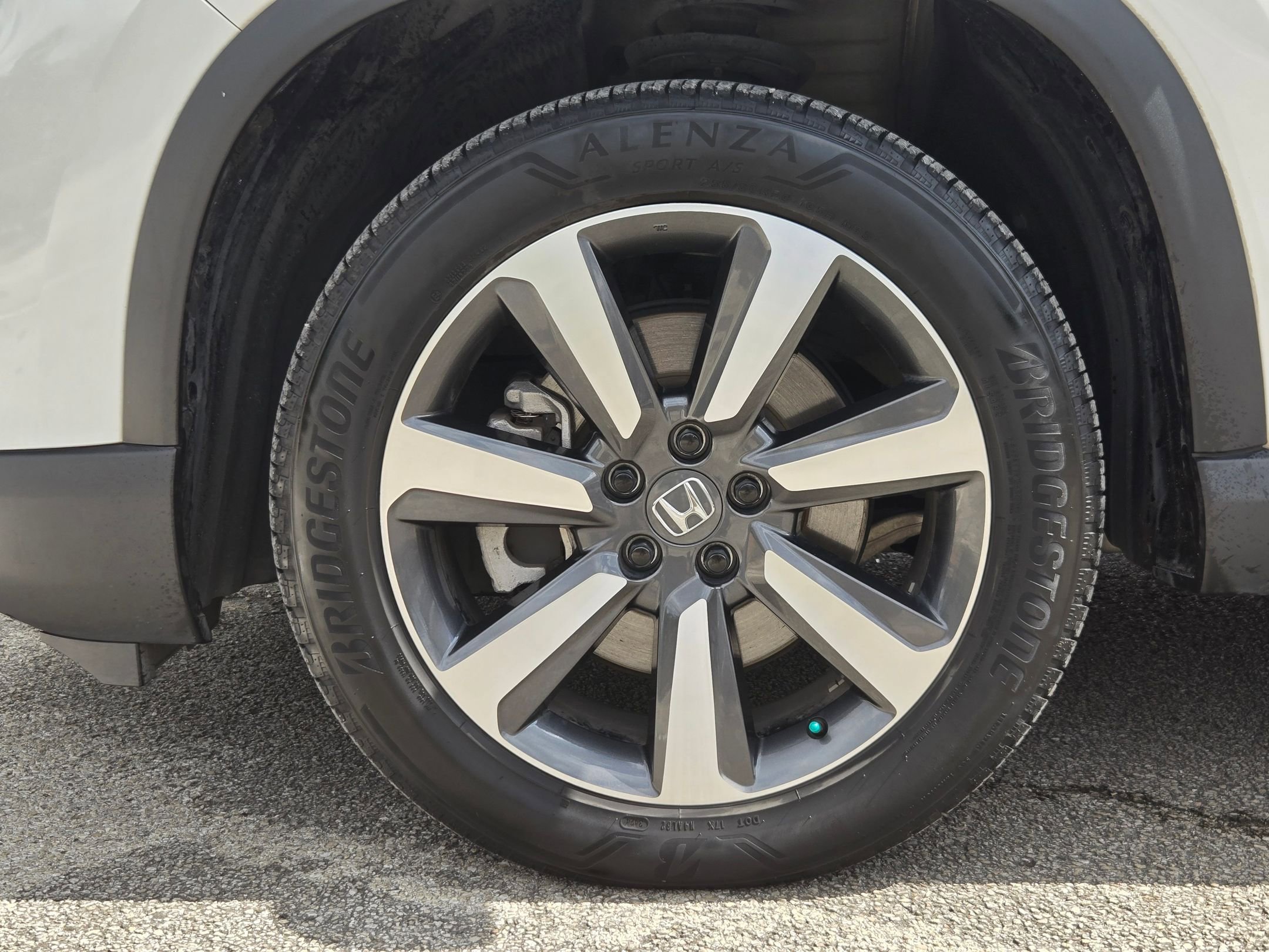 Used 2025 Honda Pilot Touring image 32