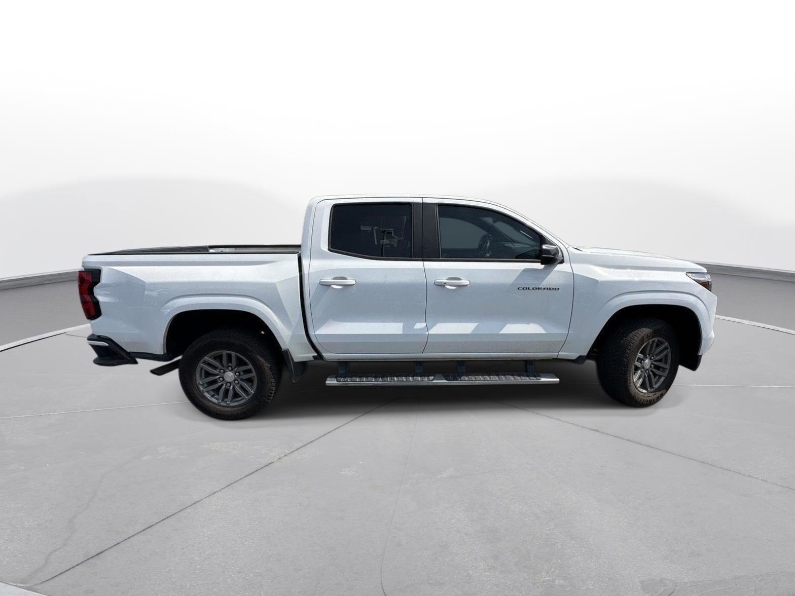 Used 2024 Chevrolet Colorado LT image 5
