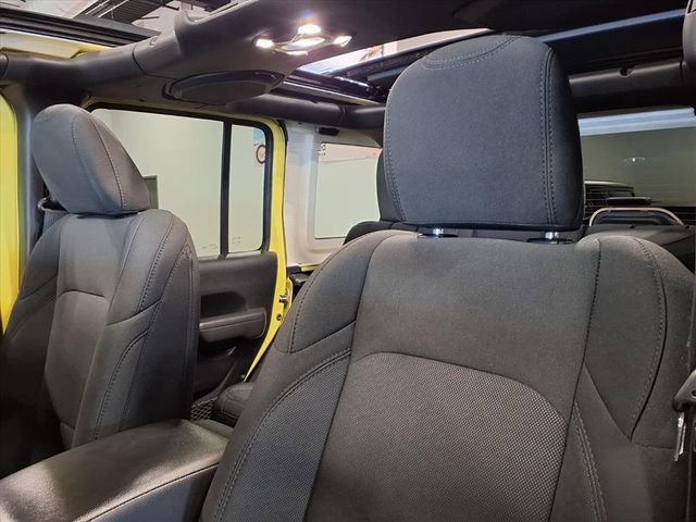 Certified 2023 Jeep Wrangler Sport S w/ Sun And Sound Package AWD/4WD image 16