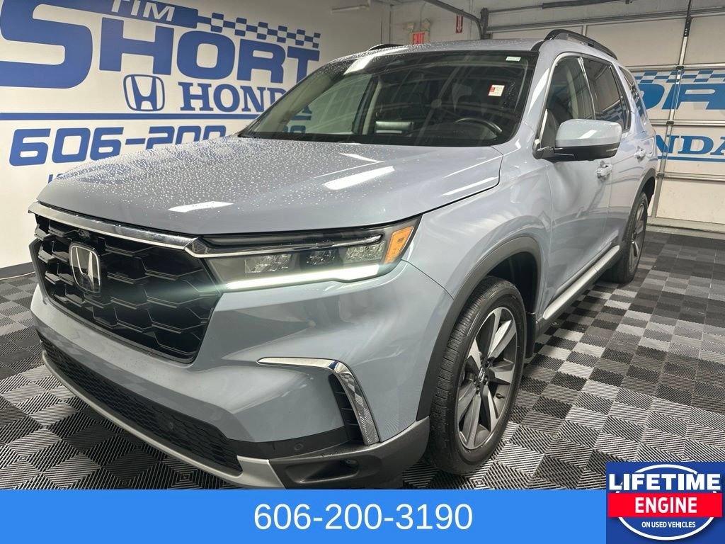 Used 2024 Honda Pilot Elite image 1