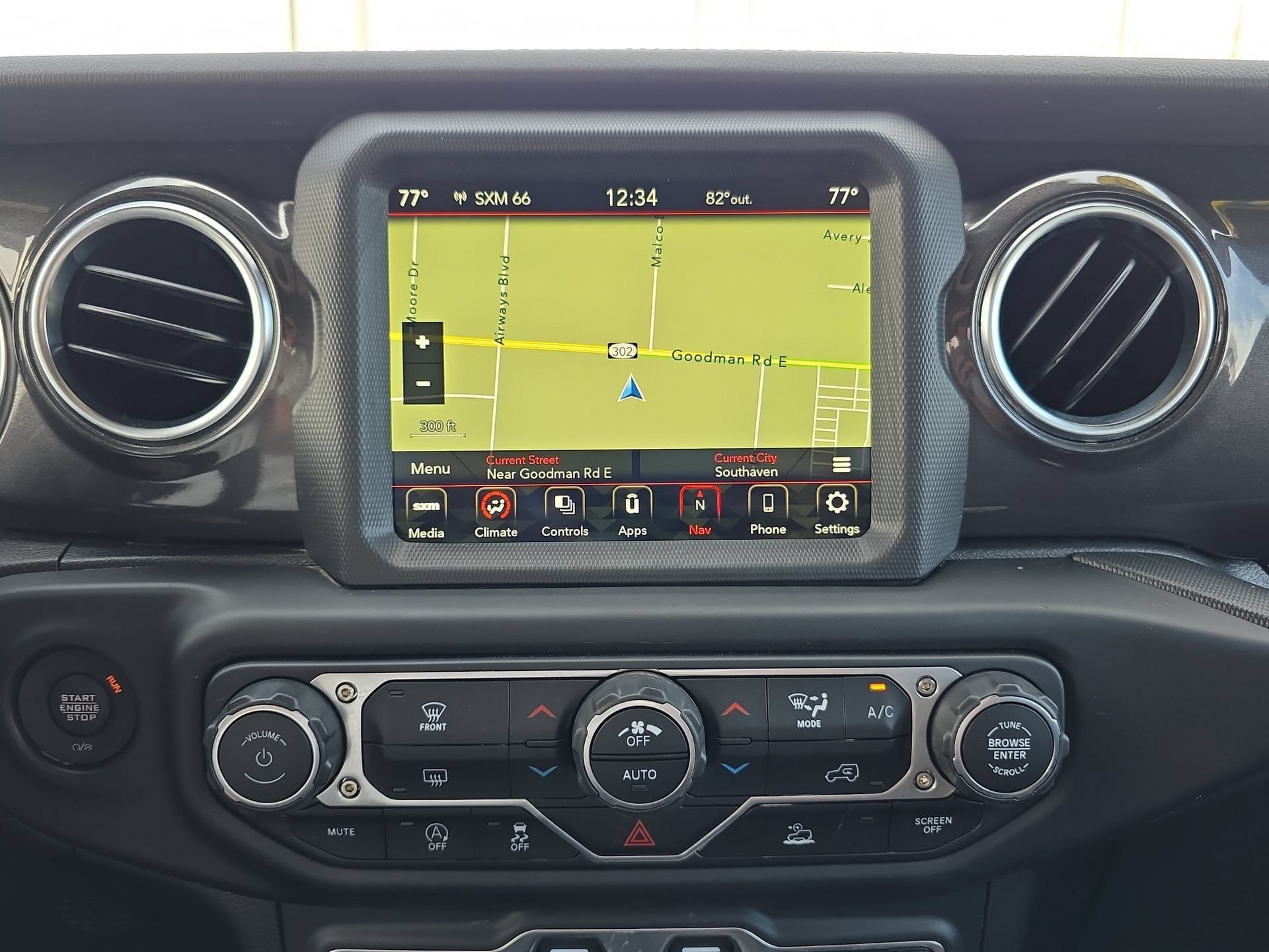 Used 2022 Jeep Gladiator Rubicon w/ LED Lighting Group AWD/4WD image 24