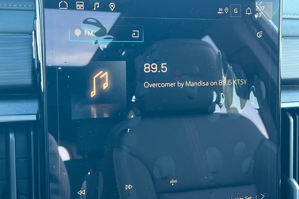 New 2026 GMC Acadia AT4 w/ Luxury Package image 16