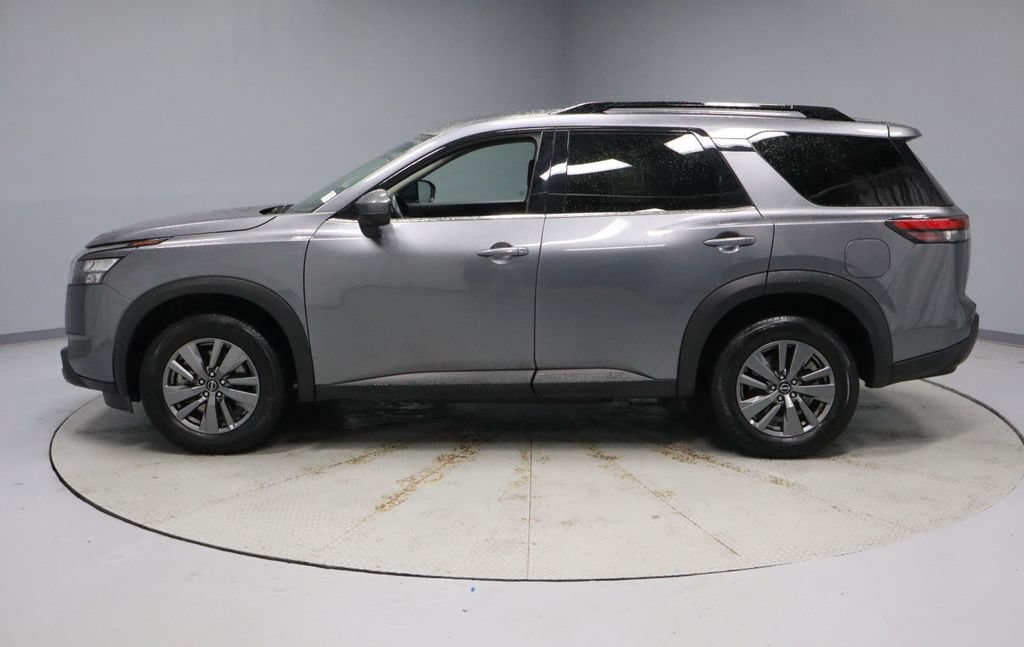 Certified 2025 Nissan Pathfinder SV AWD/4WD image 8