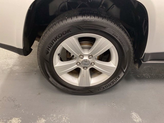 Used 2014 Jeep Compass Sport w/ Power Value Group AWD/4WD image 27