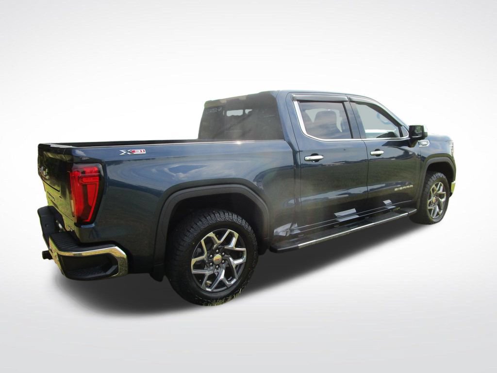 Used 2022 GMC Sierra 1500 SLT w/ SLT Premium Plus Package AWD/4WD image 9