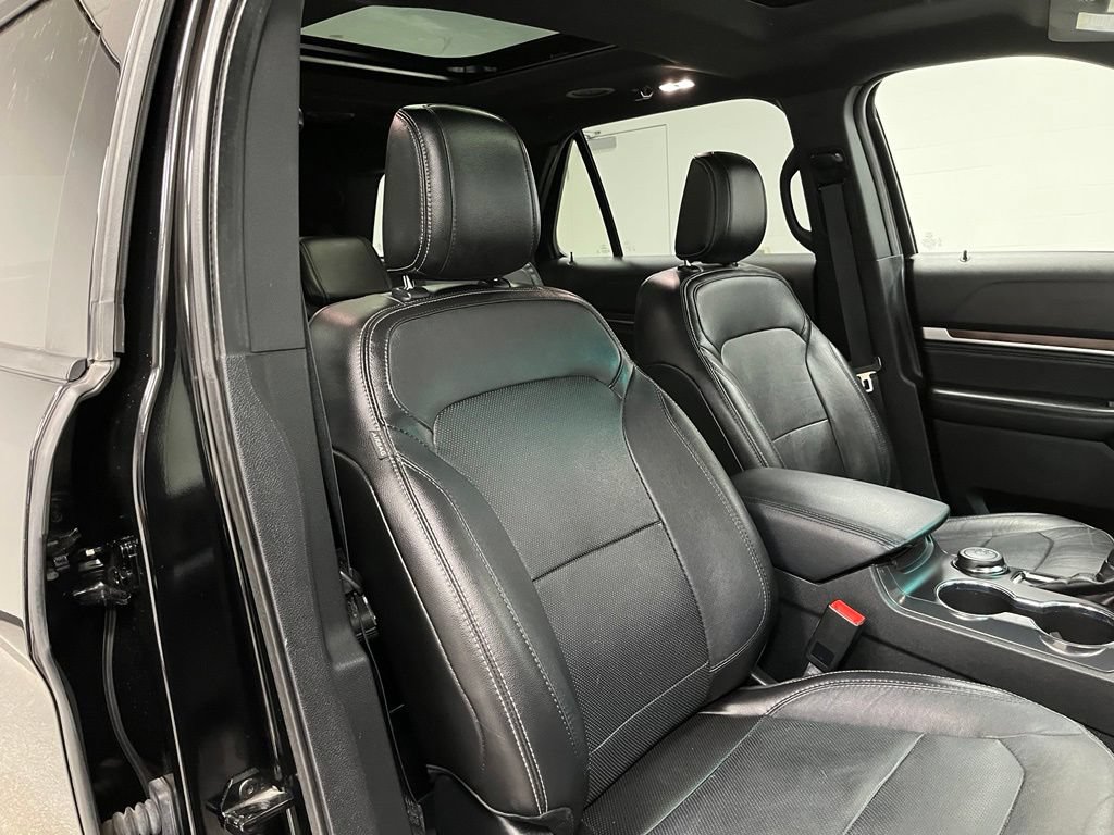 Used 2018 Ford Explorer Limited AWD/4WD image 60