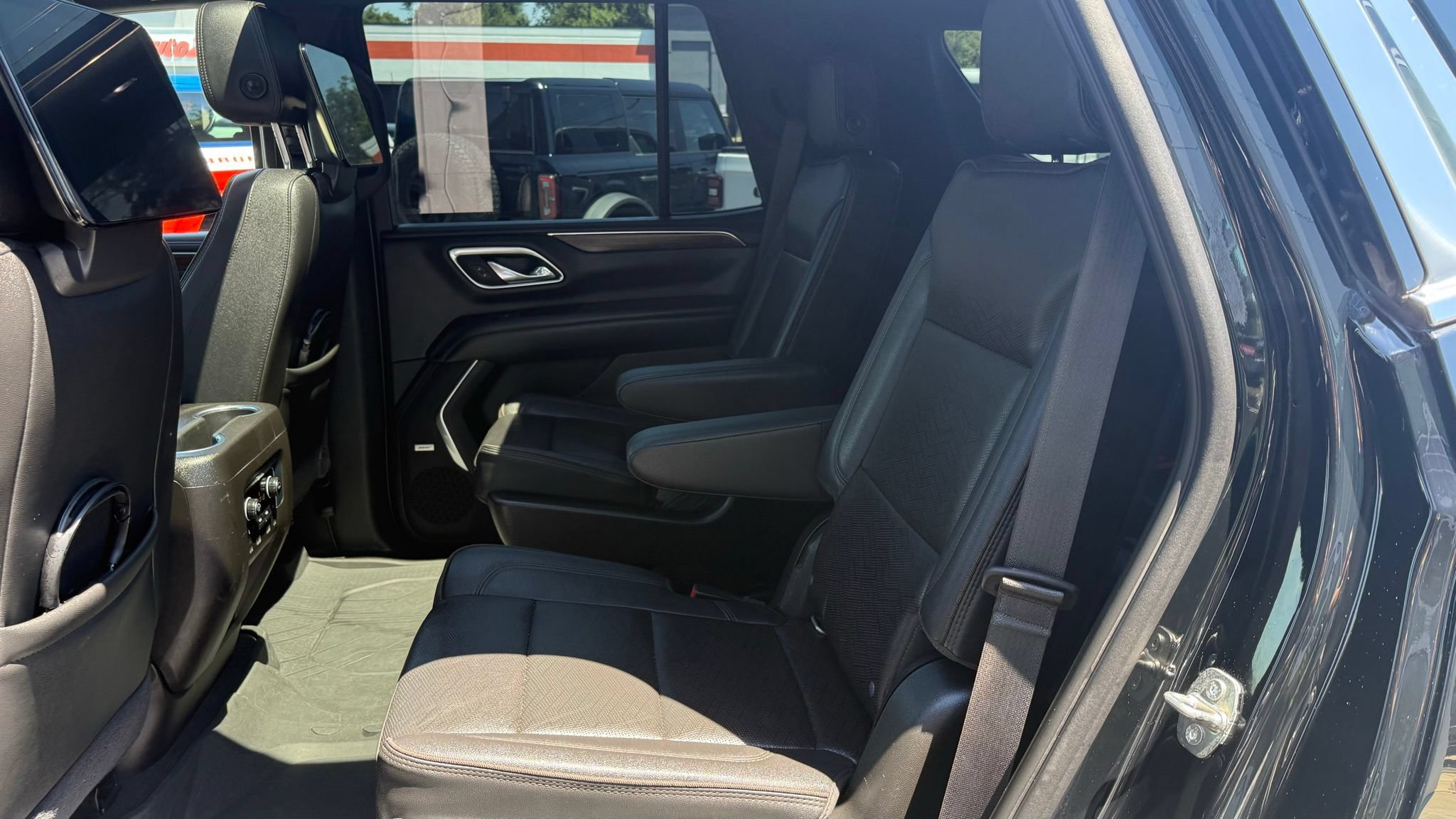 Used 2021 Chevrolet Tahoe High Country AWD/4WD image 36