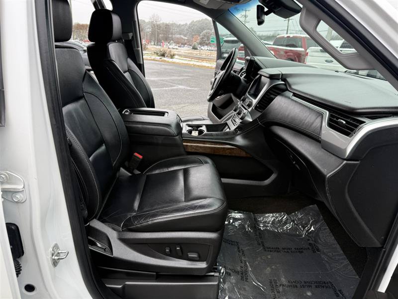Used 2018 Chevrolet Tahoe LT w/ Luxury Package AWD/4WD image 16
