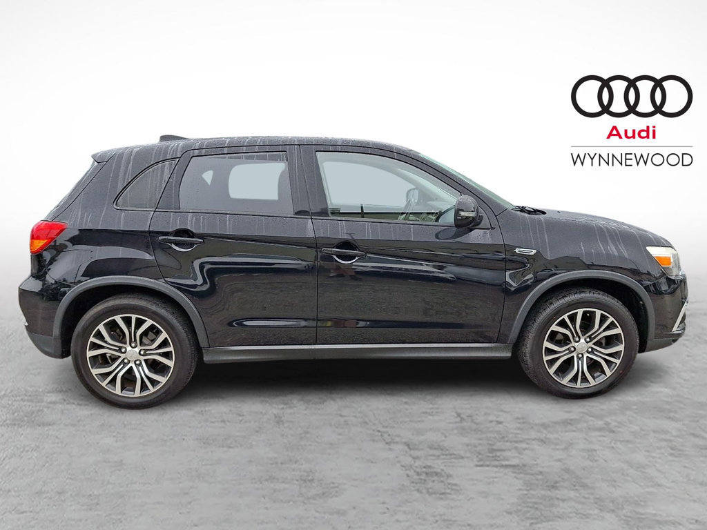 Used 2018 Mitsubishi Outlander Sport SE AWD/4WD image 7