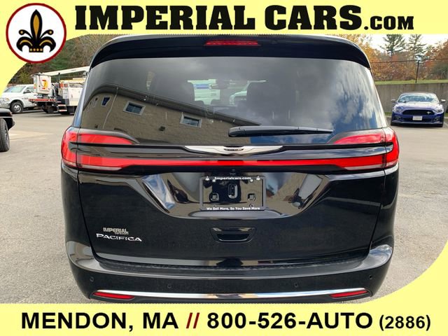 New 2026 Chrysler Pacifica Select image 11