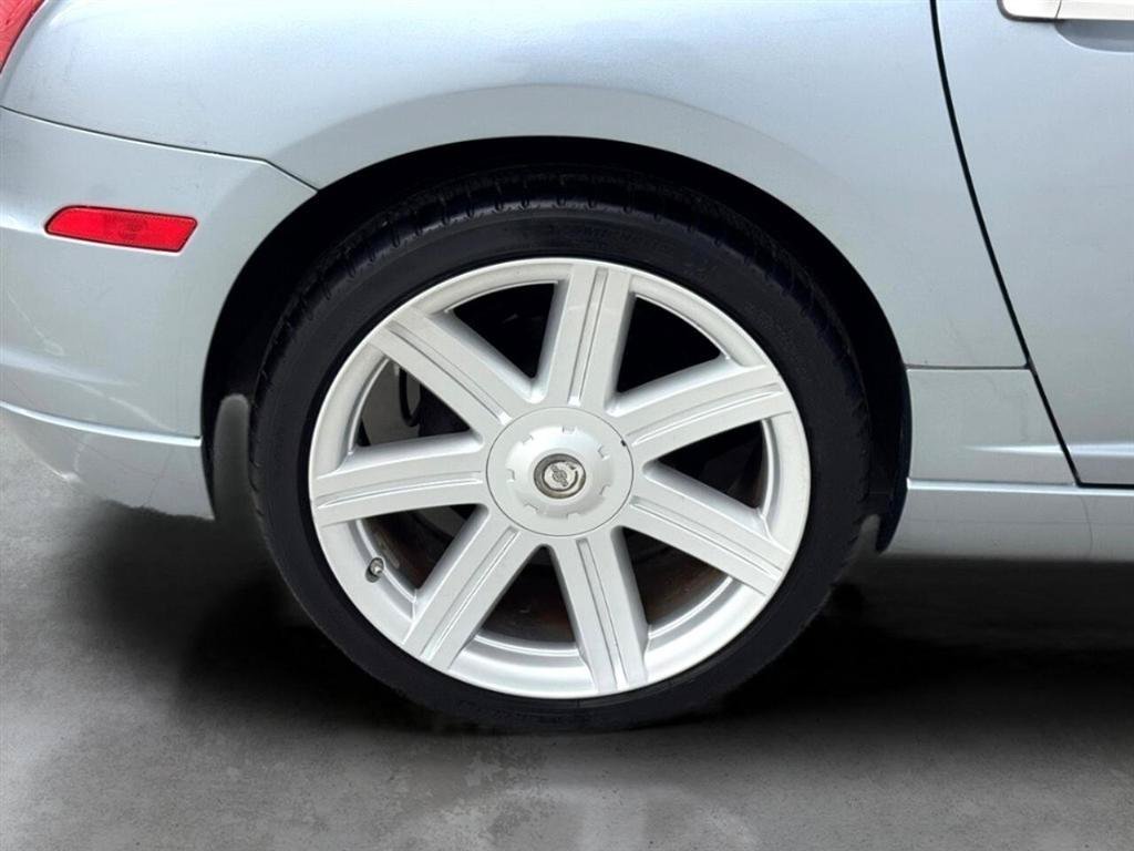 Used 2008 Chrysler Crossfire Limited RWD image 22