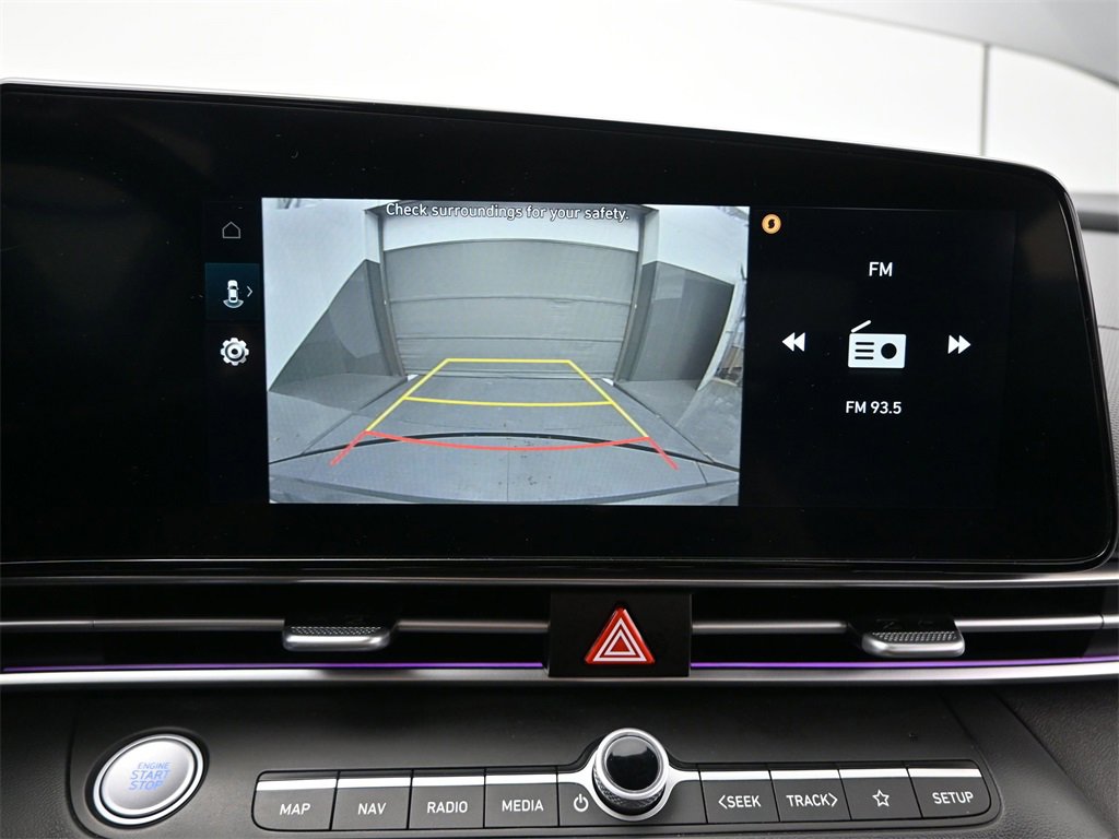 Used 2025 Hyundai Elantra SEL image 26