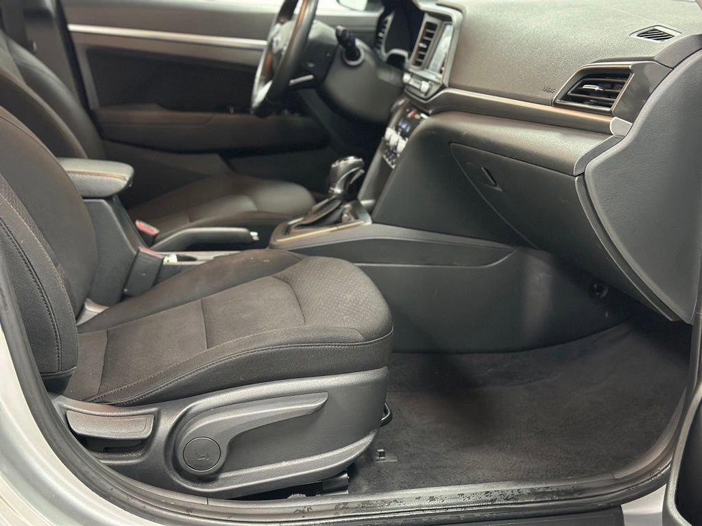 Used 2020 Hyundai Elantra Value Edition w/ Cargo Package (C1) FWD image 19