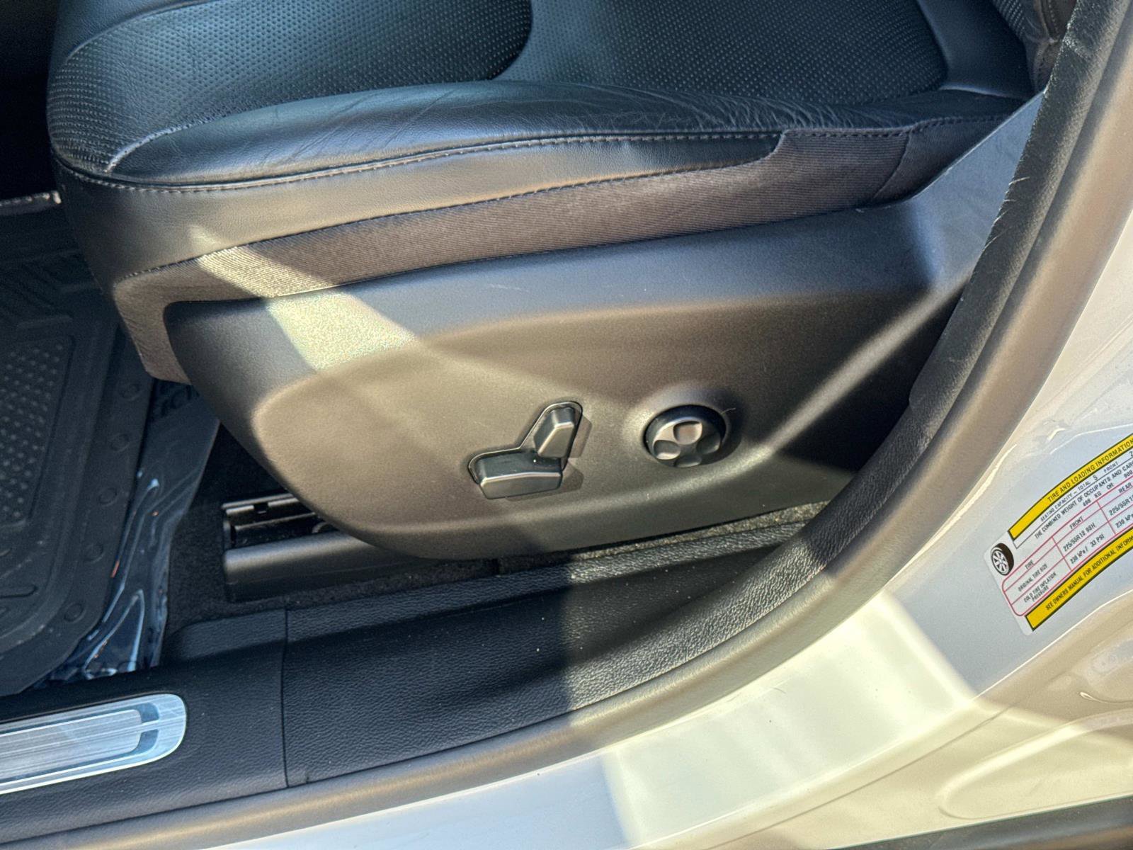 Certified 2021 Jeep Cherokee Limited w/ Elite Package image 18