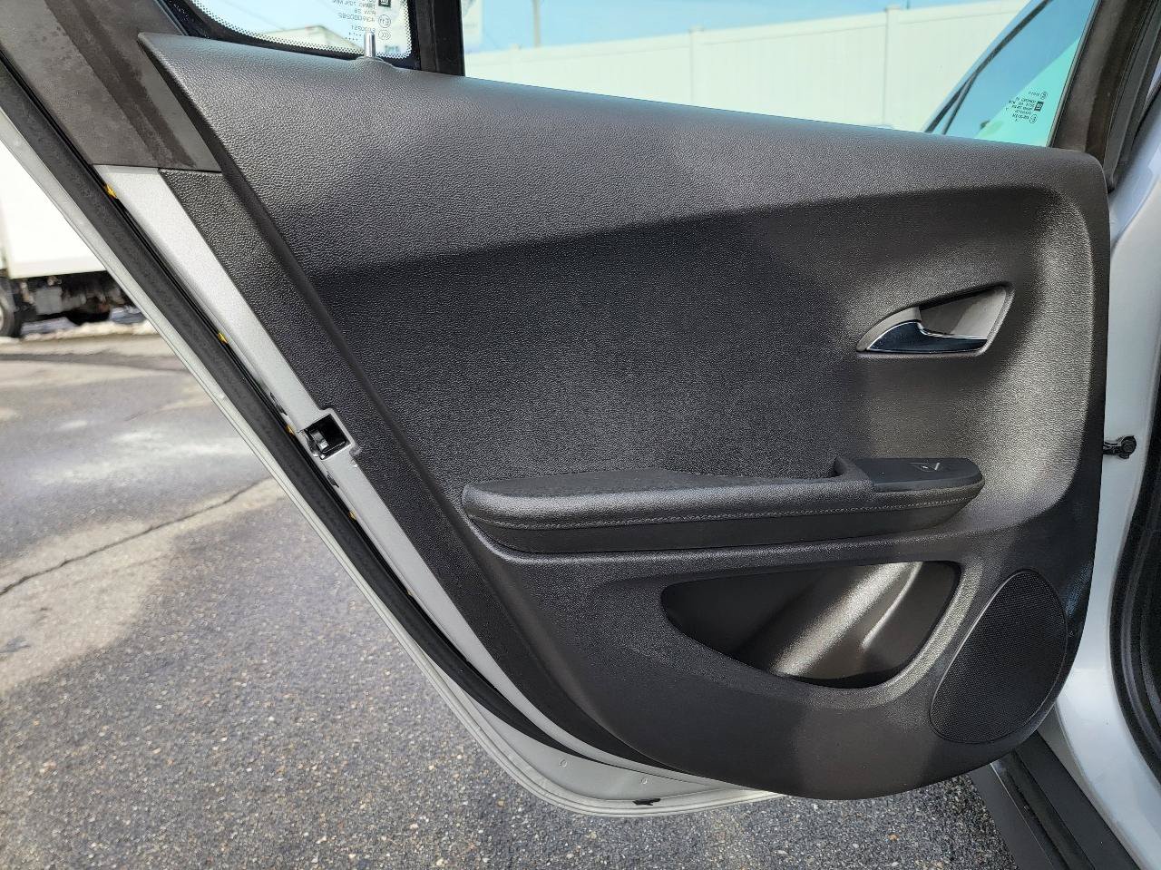 Used 2015 Chevrolet Volt Premium w/ Premium Trim Package FWD image 40