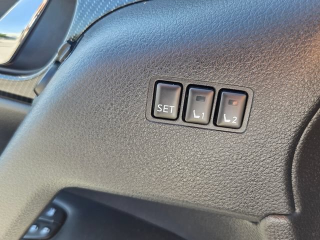 Used 2020 Nissan Rogue SL FWD image 33