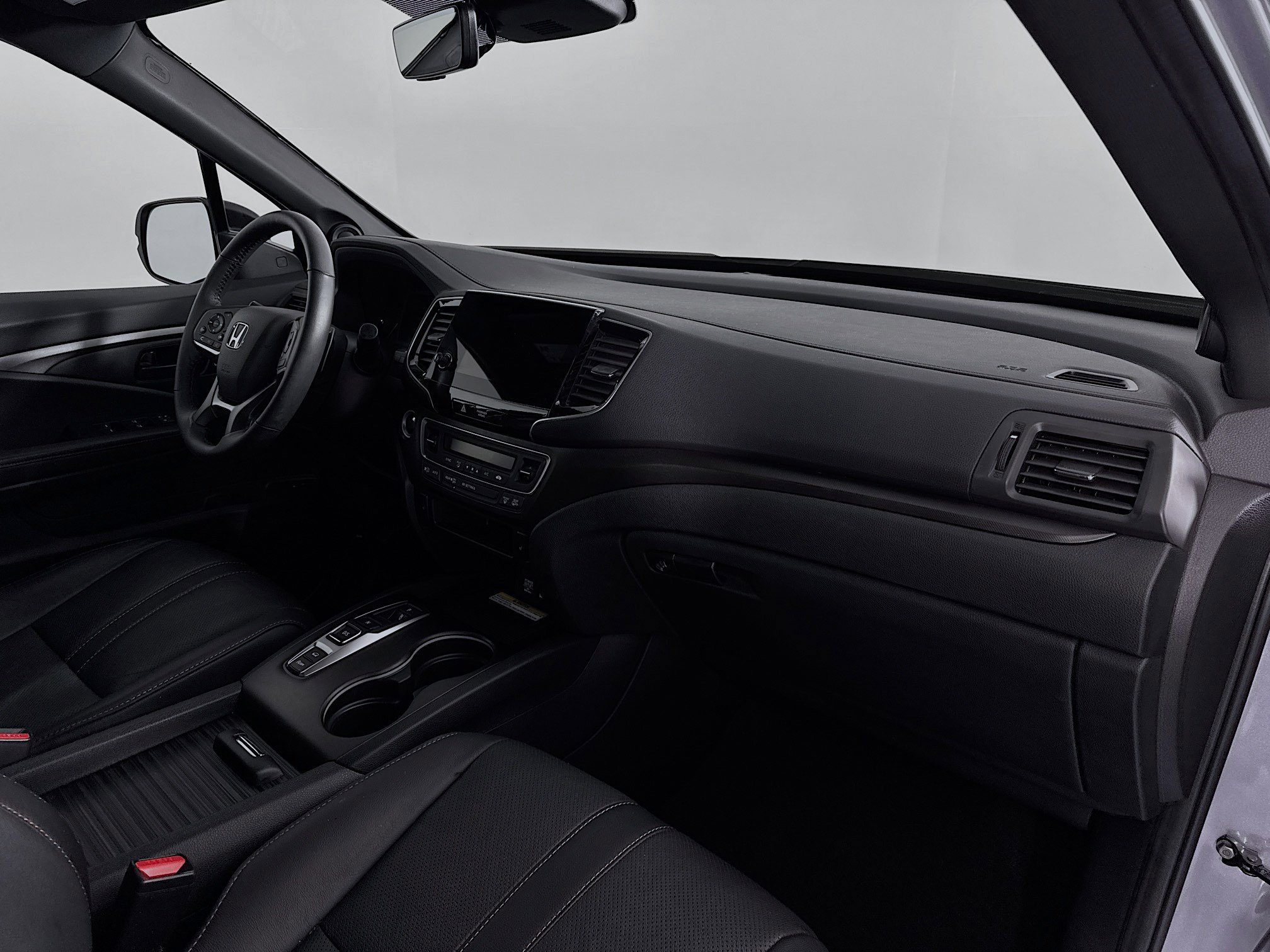 Certified 2023 Honda Passport TrailSport image 30